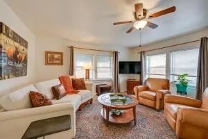 2 Mi to Fly Fishing BBQ-Ready Corvallis Apartment - Anaconda