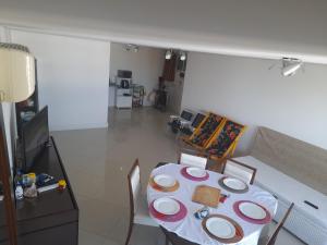Apartamento no 20 piso com 90m2 e linda vista