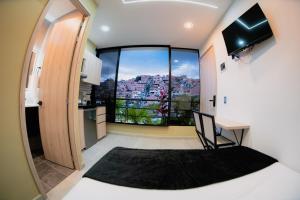 Experience Medellíns Comuna 13 INT401