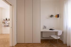 Athenian Vintage Apartment