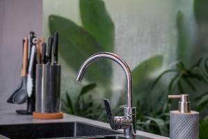 NEW! Tropical Palms Villa - 4BR Villa in Kerobokan