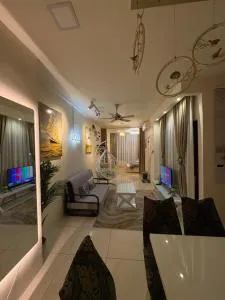 Thirteen Residence [TR06] @ ITCC Manhattan Suites - Kampong Kondis