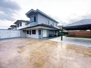 A01 Fancy Light Garden Homestay - Kangkar Teberau