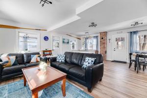 Lakeside 4BD Pushaw Lake Retreat