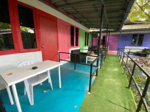 Simple Garden Restaurant and Resort