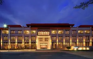 三亚汉诗格雅酒店 - Jinjiling