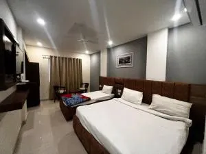 Suratgarh Hotel - Sūratgarh