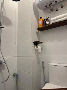 JOiE House-3BR City View by Train Street