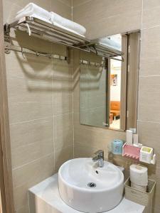 Gin Homestay - Nera Garden Huế