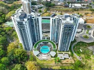 Modern Apartment located in Trendy San Jose Condo - Uruca