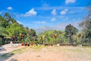 Super Collection O Kunchithanny Road Munnar Formerly Indeevaram Resort