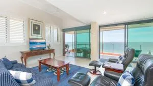 Shadows on Convent 2 - 4 bedrooms - Woolgoolga