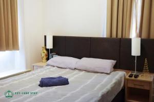 Famous Hotel Melbourne CBD