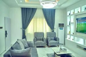 Fhemfel Luxury Apartment - Rubuchi