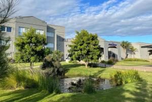 Howard Johnson Hotel & Resort Funes