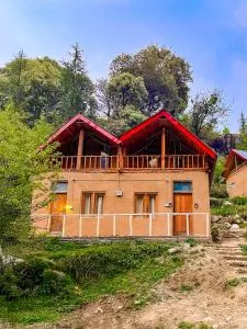 Private Wooden house in Jibhi by Kahani - Jibhi