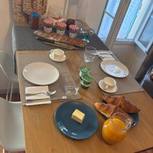 Room near Nice Port in a shared apartment