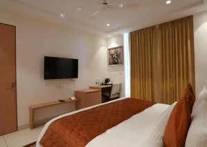 Annekaa Heights - Chhāta