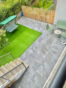 LĀr - the Hidden Gem