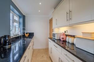 Bosuns Cottage by Winterton Cottages