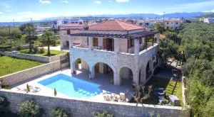 World Villa - Tavronitis