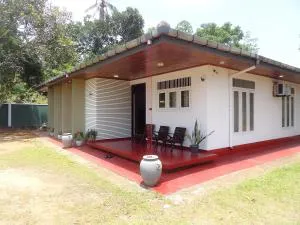 Napharie Gardens - Meda-Ela