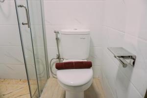 Homey and Spacious 3BR at Sky House BSD Apartment By Travelio