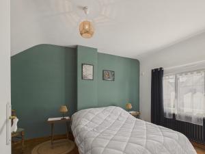 Maisons de vacances Maison pour 4 avec grand jardin - Pont Aven : photos des chambres