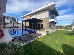 Luxury Private Villa in Side - 马纳夫加特