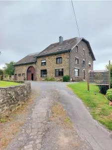 La cour de Grandmenil - Odeigne