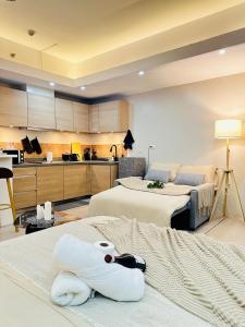 Exquisite Japandi 2 & Mediterranean Breeze at Venice w Grand Canal View!