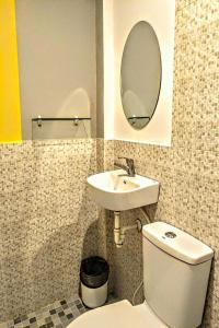 Hometel Barrio House Mactan