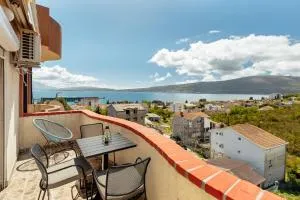 Lovely apartment with stunning view on Kotor Bay - Rake