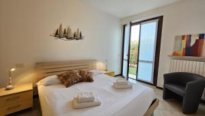MIRALAGO APARTMENTS - Regarda Travel