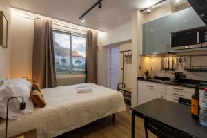 The Jolie - Porto Moniz Central Studios