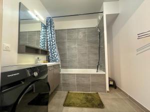 Appartements Appartement cozy avec jacuzzi prive, Brignoles : photos des chambres