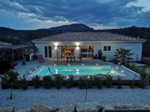 Villas Paisible villa avec piscine proche du Pic Saint-Loup : photos des chambres