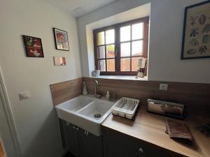 Maisons de vacances La Parenthese en bord de seine : Maison 3 Chambres 