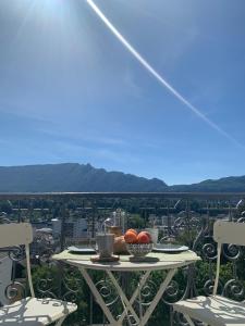Appartements Studio centre ville, parking, balcon, piscine : photos des chambres
