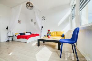 Piotrkowska pasaż Schillera by LookAp