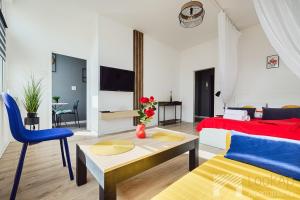 Piotrkowska pasaż Schillera by LookAp