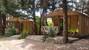 Campings Chalet 3 etoiles - Piscine - ccbafie : photos des chambres