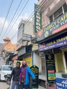 Energy Cafe and Guest House - Būndi