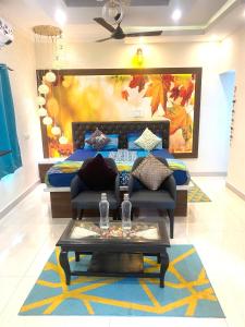 Cherry Croft - Hot Bath Tub Luxury room near ECity