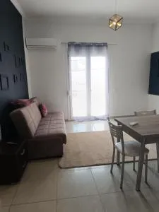 Kamenos Pyrgos Apartments 2 - Varvásion