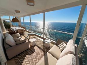 Villa Celia en primera linea del mar!