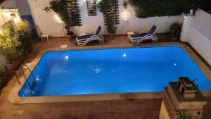 GRAN ADOSADO CON PISCINA PRIVADA en ZONA MUY TRANQUILA - Daimuz