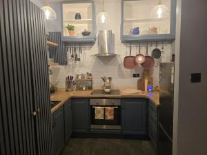 1 Minute to Everywhere! Galway City Centre