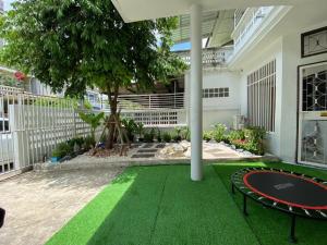 Cheap house 7min next to BTS Kasetsart , 5 bedroom