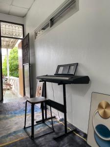 Cheap house 7min next to BTS Kasetsart , 5 bedroom